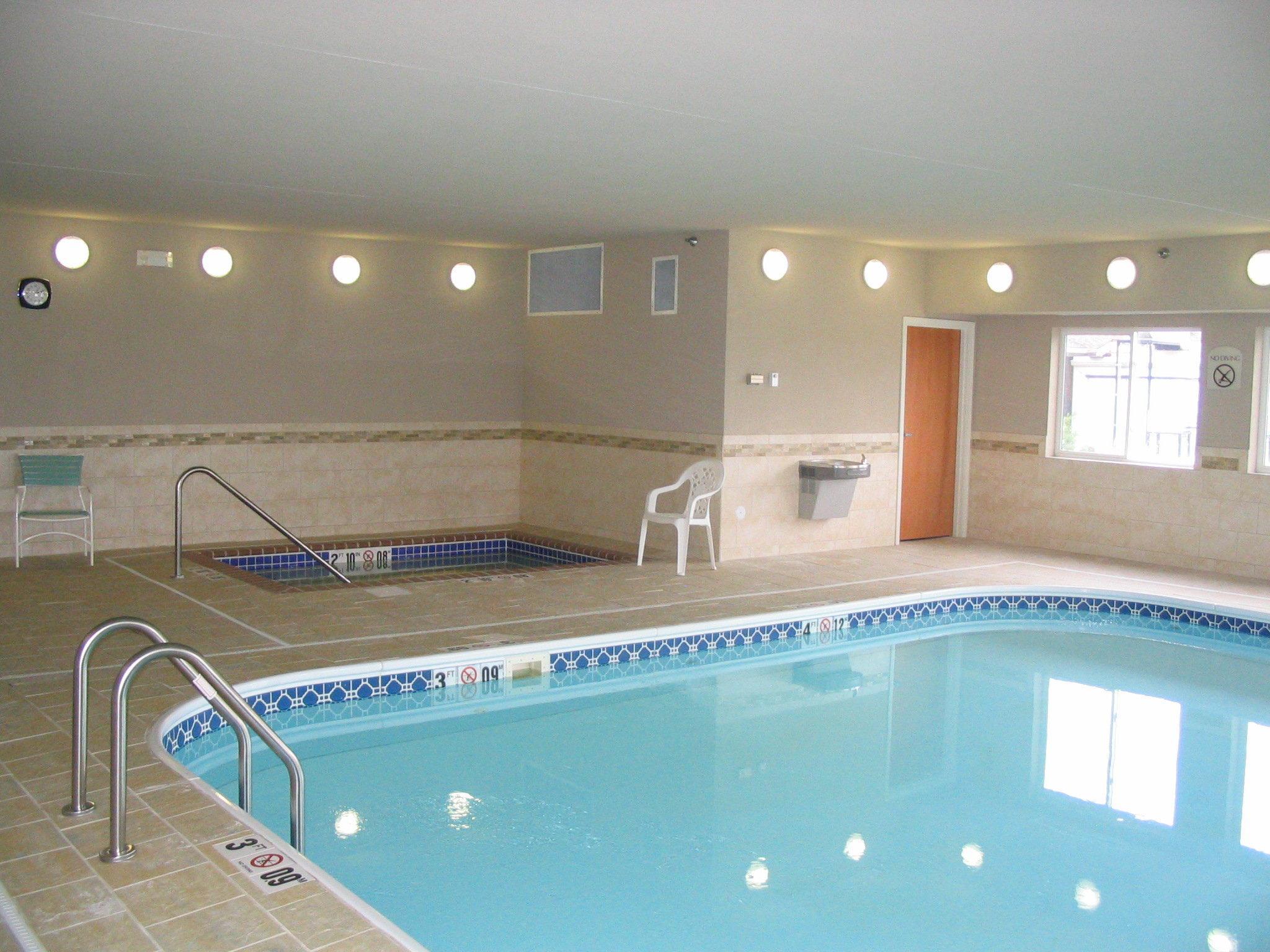 Holiday Inn Express Jamestown By Ihg Facilities photo